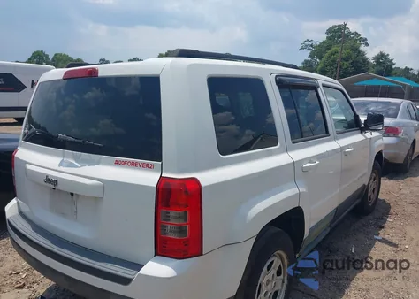 2011 Jeep Patriot Sport из США, поврежденный, VIN 1J4NT1GA8BD285859